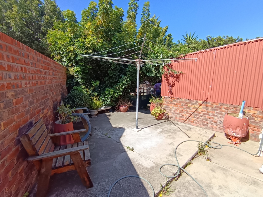 2 Bedroom Property for Sale in Noorsekloof Eastern Cape